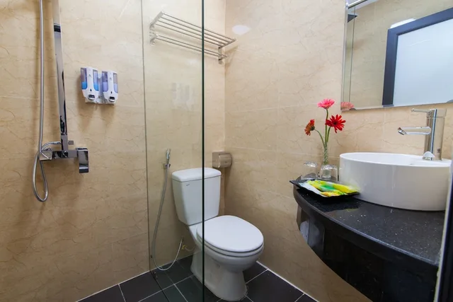 جناح جونيور بسرير كوين بإطلالة على المدينة بشرفة، Hanoi Elpis Hotel 2/2