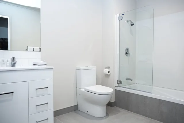 Studio, King Bed, Quest Whangarei 4/4