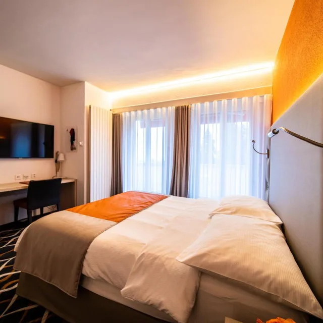 غرفة سوبيريور بسرير كينج، Eden Hotel 3/7