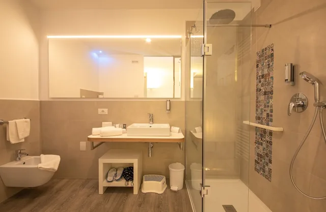 غرفة كومفورت بسريرين منفصلين، Hotel Aurora 5/6