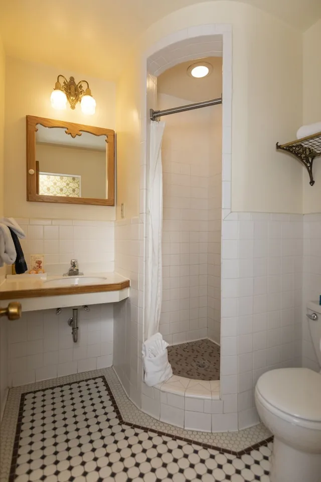 غرفة كلاسيكية بسرير كوين، HISTORIC STRATER HOTEL 5/9