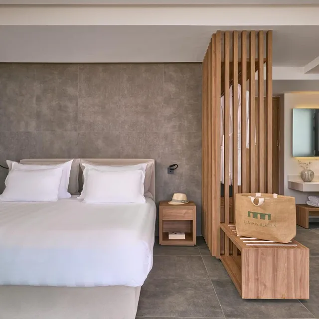 Junior Suite Deluxe Sea Front، Lindos Grand Resort and Spa - Adults Only 1/2