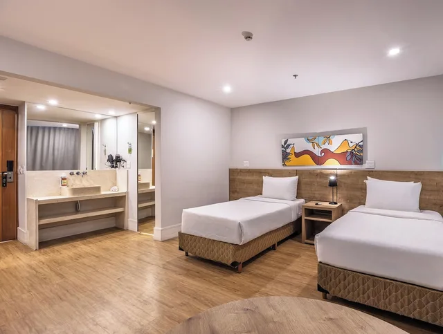 غرفة ديلوكس بسريرين منفصلين بشرفة، B&B HOTEL Rio de Janeiro Copacabana 3/9