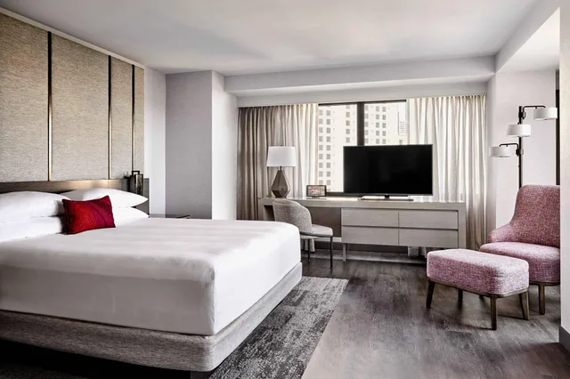 غرفة بسرير مزدوج بإطلالة على المدينة، San Francisco Marriott Marquis 2/3