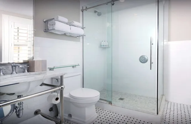 Club House, Deluxe, 2 Queen Beds، Jekyll Island Club Resort 3/6