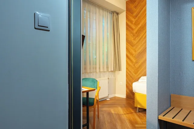 غرفة قياسية مفردة بإطلالة على الفناء، Pilvax Hotel Budapest 12/12