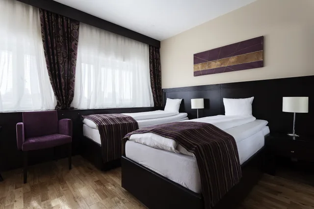 Atrium, Medium, Queen Bed، Injoy Premium Solna 3/10