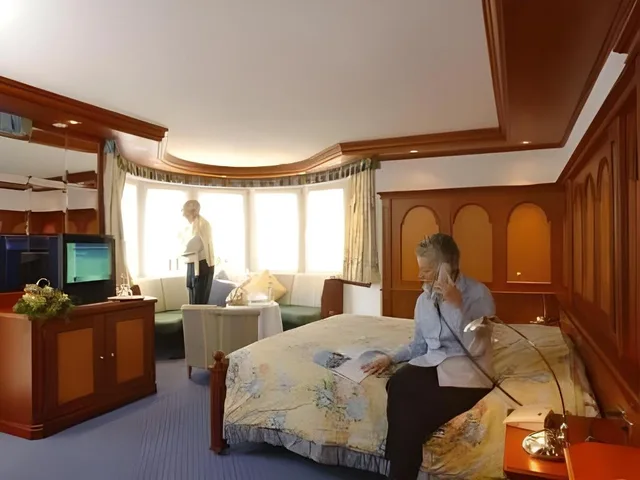 غرفة كومفورت بسرير كوين، Hotel La Ginabelle 3/8