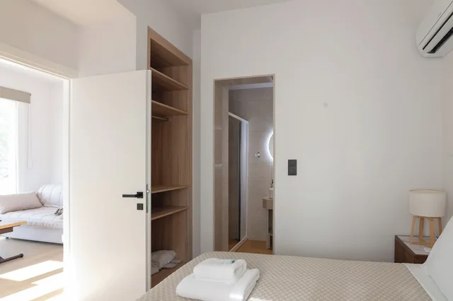 Junior Suite, Double Bed, Beach Front, Sea View, Sofa، Almiriki Chios Rooms & Apartments 5/5