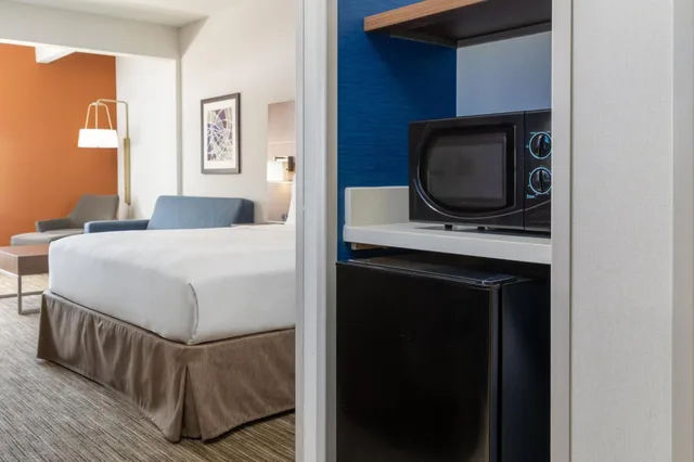 Suite, King Bed, Sofa, Accessible, Holiday Inn Express & Suites Las Vegas SW Spring Valley, an IHG Hotel 5/7