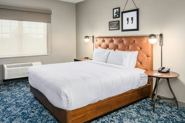 Specialty, Studio, King Bed, Sofa, Bathtub، Country Inn & Suites By Radisson Manchester Airport Nh 1/5