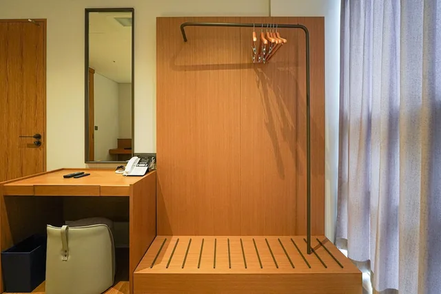 جناح عائلي بسرير كينج وسريرين كوين، Hotel Ground 27 8/9