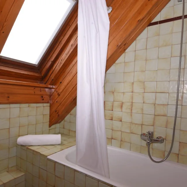 Room, Quadruple, Attic، Rvhotels Orri 8/8