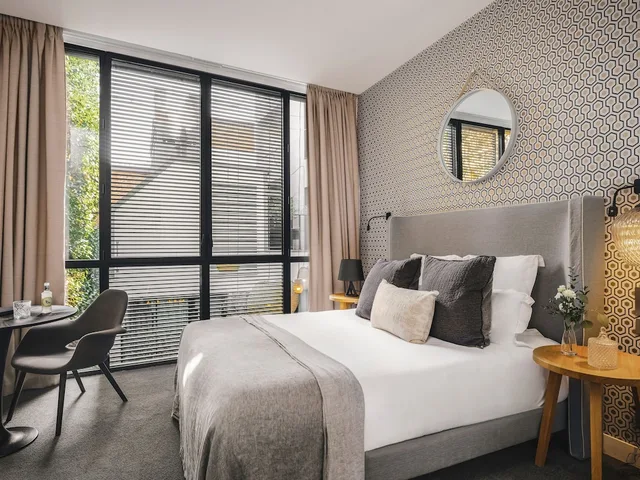 Classic, Queen Bed, Street View، Balthazar Hotel & Spa Rennes - MGallery Collection 3/10