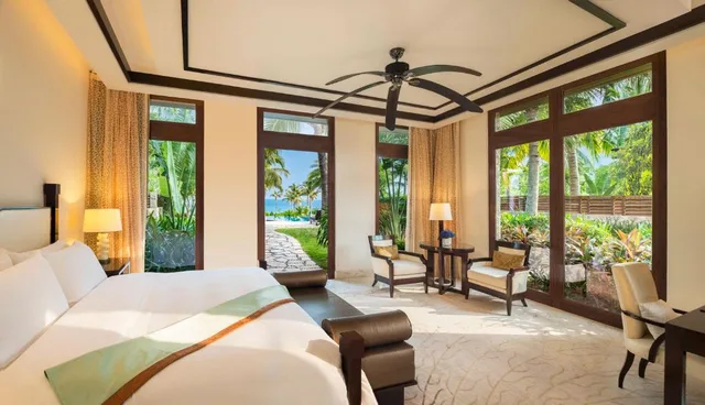 1 Bedroom, Villa, King Bed, Sea Front, Sea Side, Private Pool, Pool Access, The St Regis Sanya Yalong Bay Resort 2/6