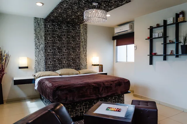 جناح بسرير كوين، Hotel Velario 4/10