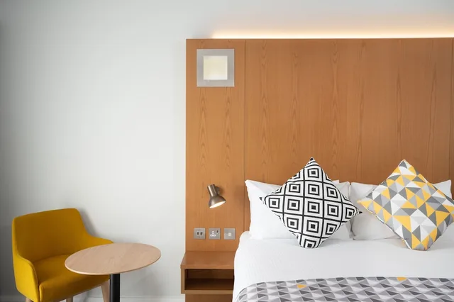 غرفة قياسية بسرير فردي، Holiday Inn Bournemouth 5/6