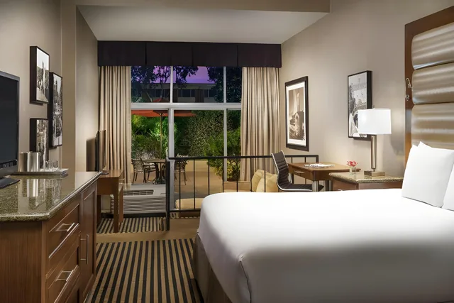 استوديو سوبيريور، USC Hotel 1/1