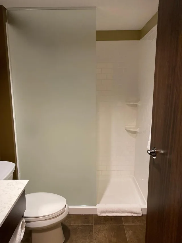 جناح بسرير كينج مع أريكة، Microtel Inn Suites By Wyndham Timmins 8/10