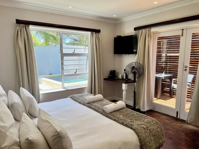 Room, Twin Beds, Terrace, Goblin S Mead 3/10