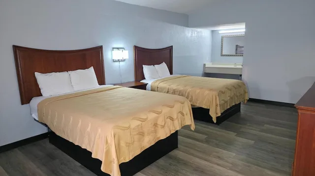 Room, 2 Queen Beds, Washington Motel By Hotel O 3/10