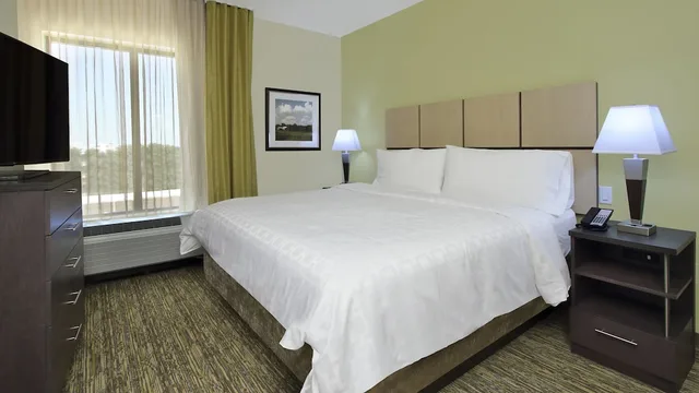 جناح بسرير كينج بغرفة نوم واحدة لذوي الإعاقة، Candlewood Suites Dallas-Frisco NW Toyota Ctr 2/5