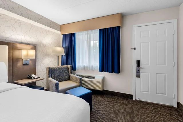 غرفة كبيرة بسرير كينج، Best Western Halton Hills 1/4