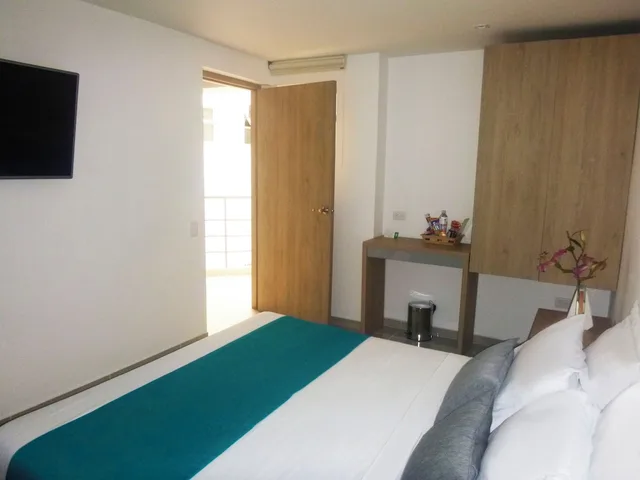 جناح جونيور بسرير كوين وسرير فردي بحوض استحمام، Hotel Boutique Laureles 2/3