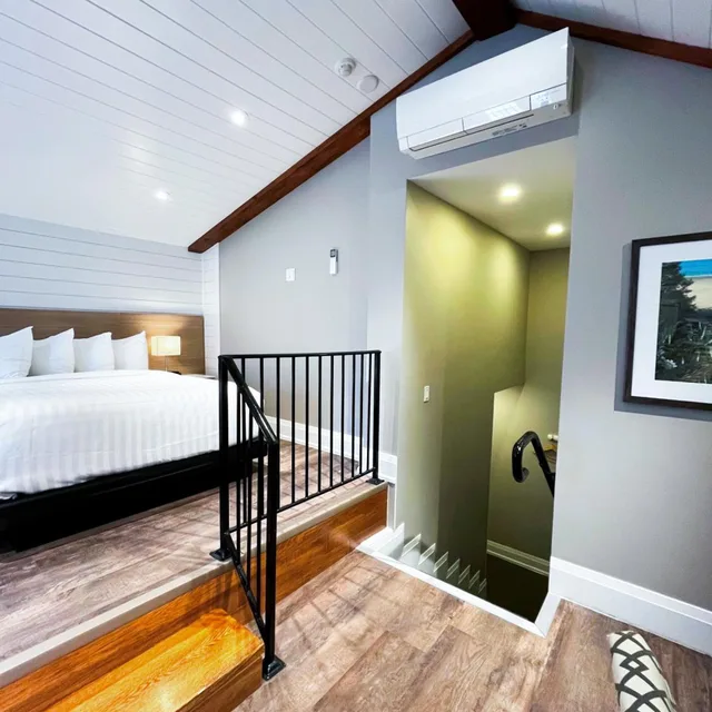 غرفة ديلوكس بسرير مزدوج بشرفة، Colonial Hotel & Suites 2/4