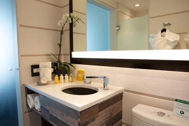 Signature, Collection, Deluxe, Double Bed, Broadlyn View, Terrace، Le Bleu 7/10