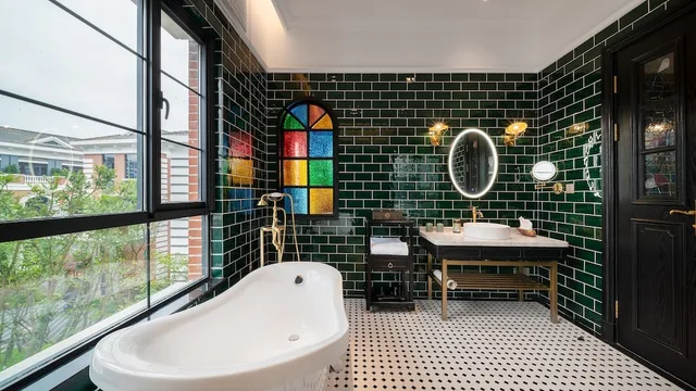 غرفة بريميوم بسرير كينج بإطلالة على الفناء، Hotel Indigo Heilong Lake 5/7
