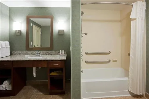 1 Bedroom, Suite, Homewood Suites By Hilton Rochester Mayo Clinic Area Saint Marys 2/2