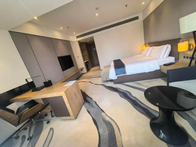 Deluxe, King Bed, Garden Side، Mercure Panjin 5/7