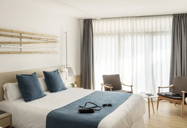 Design, Queen Bed، Aqua Hotel Onabrava 1/4