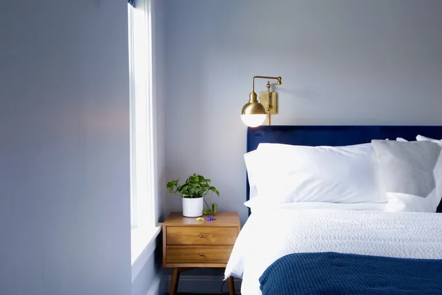 غرفة قياسية بسرير كوين، The Barlow Hotel 1/3
