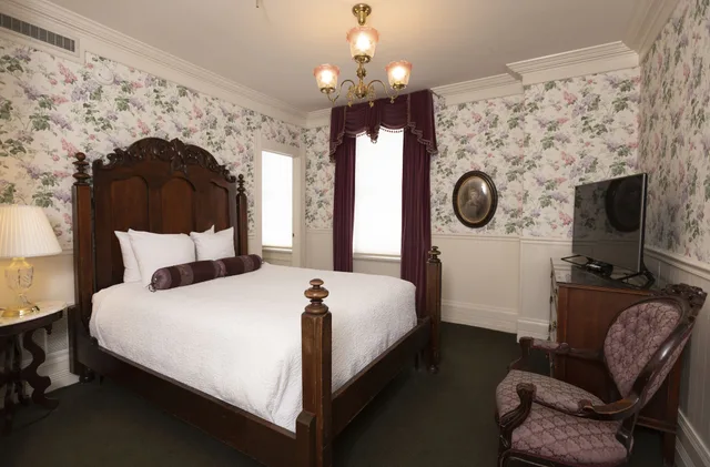 غرفة كلاسيكية بسرير كوين، HISTORIC STRATER HOTEL 2/9
