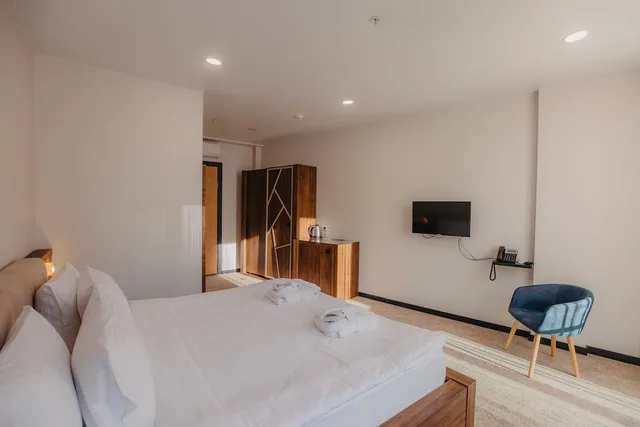 غرفة سوبيريور بسرير كوين، Capo Verde Hotel, Batumi 2/4