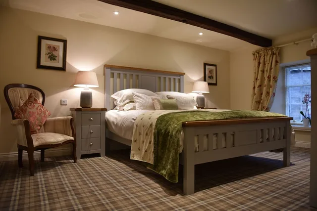غرفة سوبيريور بسرير كينج، The Moon Inn at Stoney Middleton 3/7