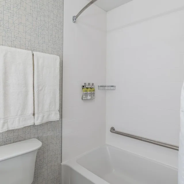 غرفة بسريرين مزدوجين لذوي الإعاقة، Holiday Inn Express Suites Saskatoon East University 3/4