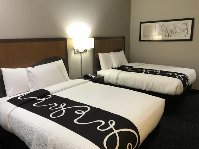 غرفة ديلوكس بسرير مزدوج، Hotel Glenpool 2/4