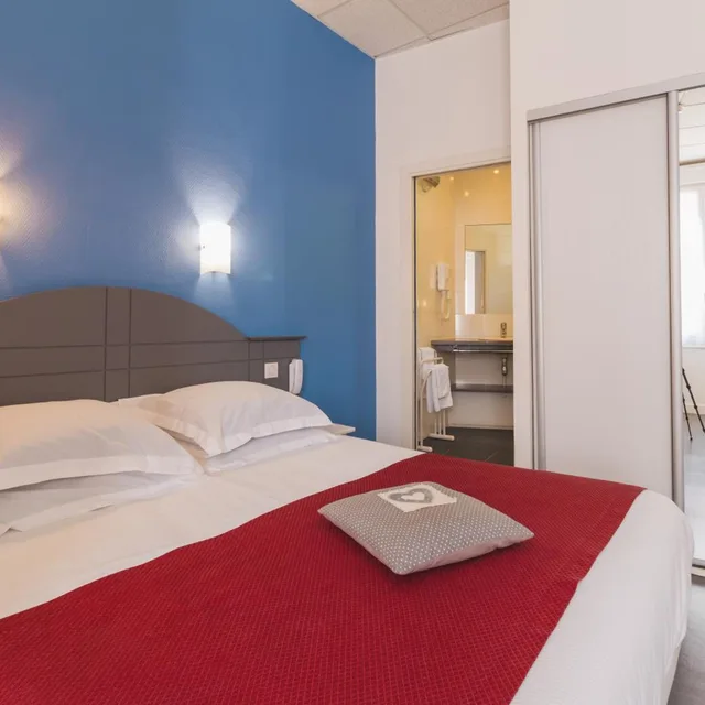 غرفة رباعية، Hotel Christian 2/10