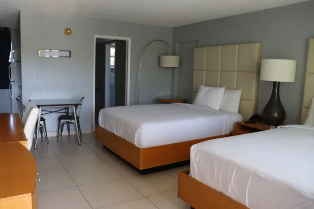 Executive, 2 Queen Beds, Pool View, Garden Area، Ocean Mile Hotel 1/3