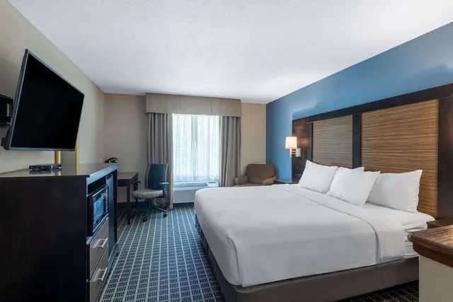 جناح استوديو بسرير كينج، Baymont by Wyndham Kirksville University Area 1/5
