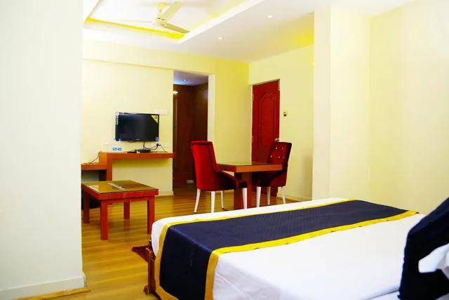 غرفة بسرير كوين، GREEN PARK RESIDENCY 4/6