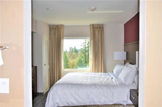 جناح بغرفة نوم واحدة بمطبخ، Staybridge Suites Hillsboro South 1/8