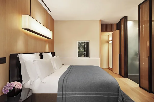 Deluxe, King Bed, Bulgari Hotel Milano 3/10