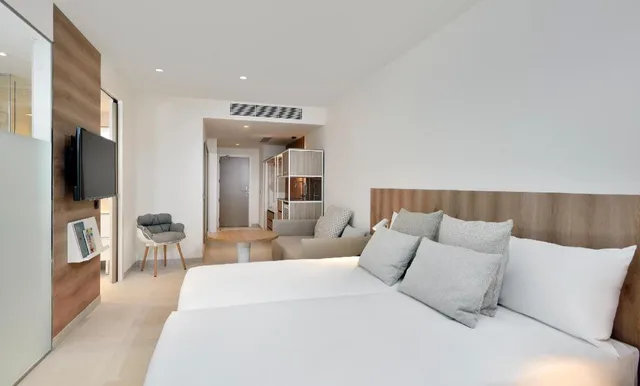Loft, Junior Suite، Melia Calvia Beach 2/8