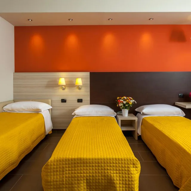 غرفة ثلاثية، Hotel Aurora Mare 4/8