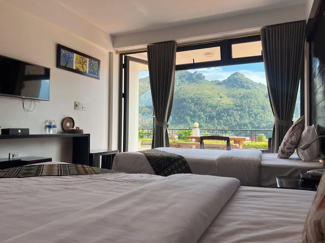 غرفة ديلوكس بانورامية بسريرين منفصلين بإطلالة على المدينة بشرفة، Sapa Village Hotel 6/10