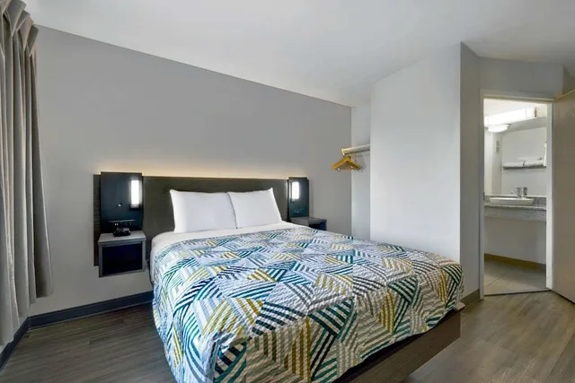 غرفة ديلوكس بسرير كوين، Motel6 Marble Falls, TX 2/4
